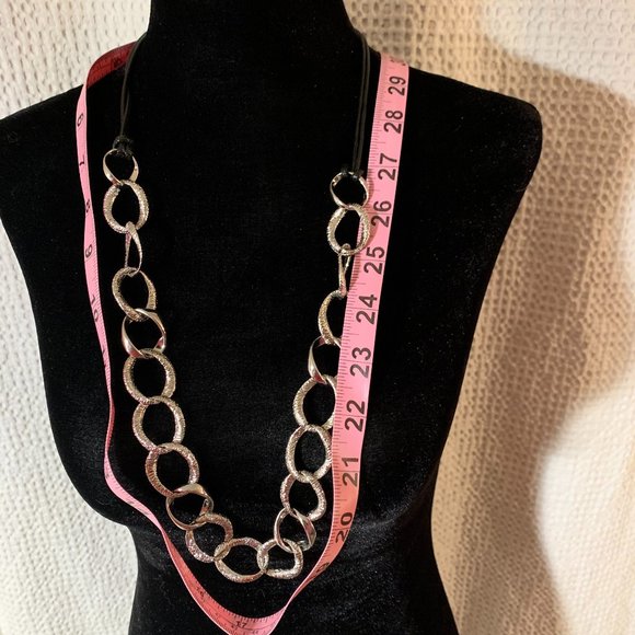 Hannah Silver Tone/Black Designer Chain Necklace - Picture 3 of 7